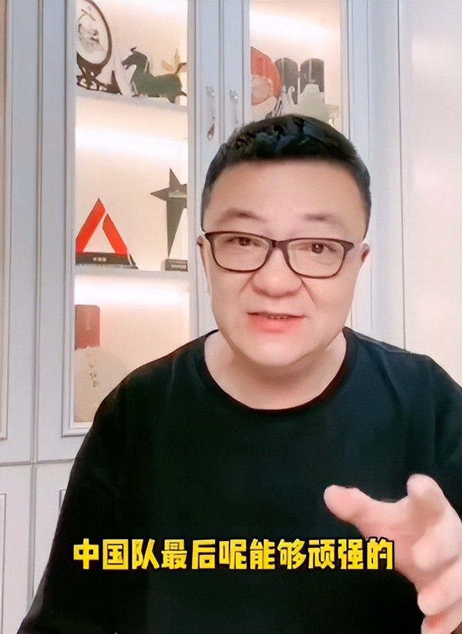 马纳表示：“我们对球队中的现有球员感到满意，我们满意他们的表现，以及教练对他们的使用方式。